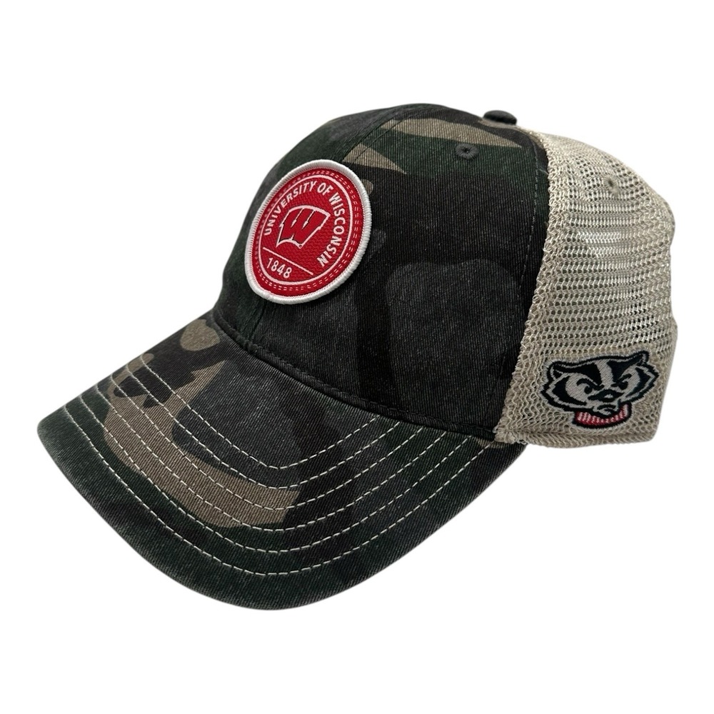 Captivating‎ Wisconsin Badgers Hat Cap Snapback Trucker Adjustable Camo NCAA